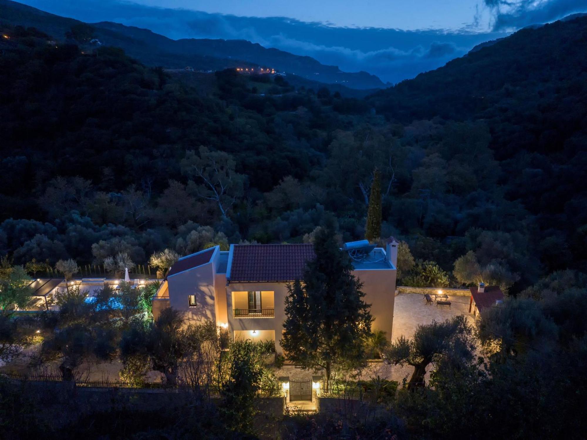 Serenity River Villa 팔라이오코라 외부 사진